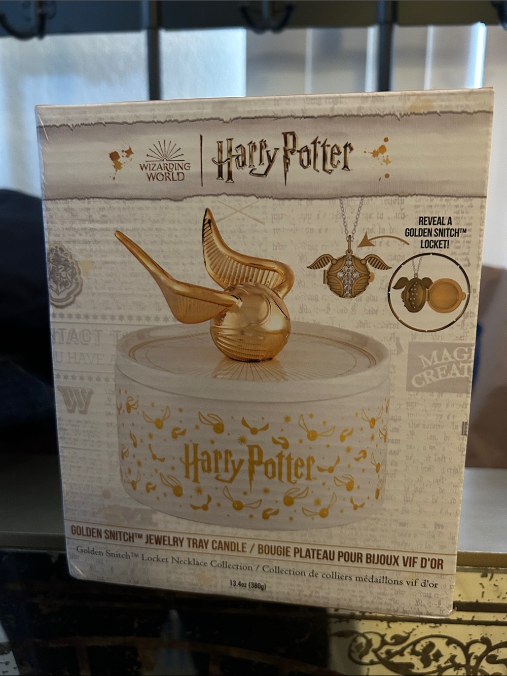 Charmed Aroma Harry Potter Golden Snitch Candle Box - Blush/Tan